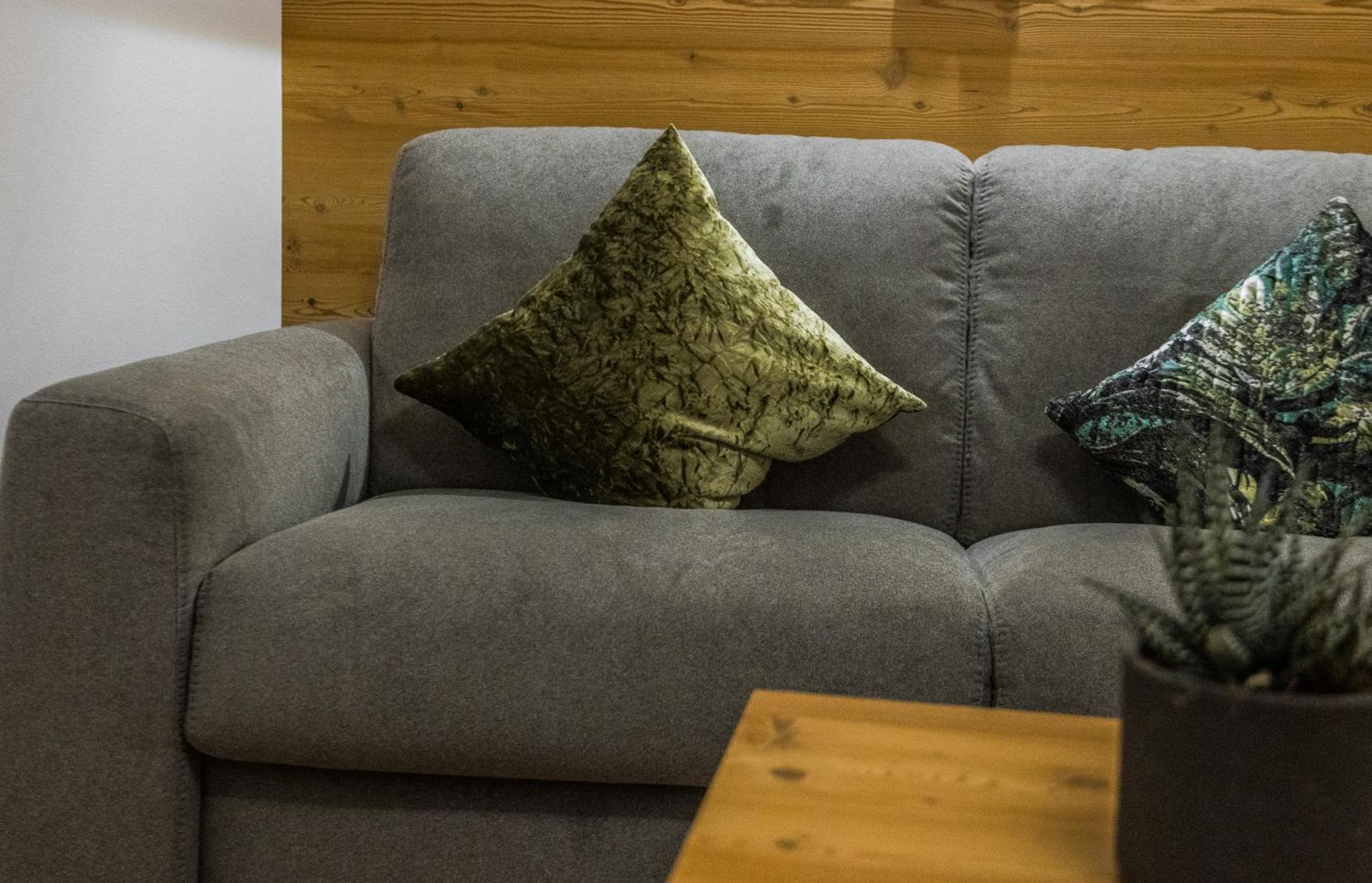 Hotel Stoeres - Active Wellbeing San Cassiano  Esterno foto